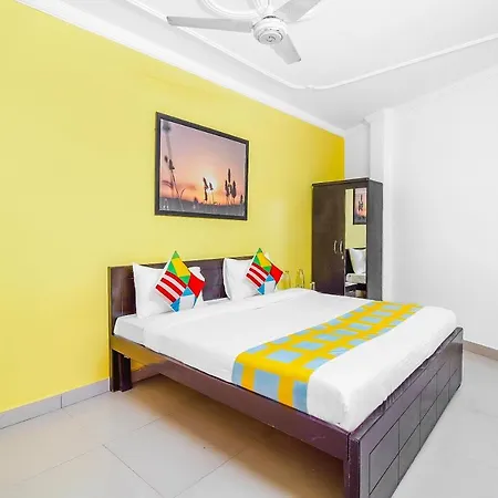 Oyo Home 79738 Elegant Rooms Virender Nagar